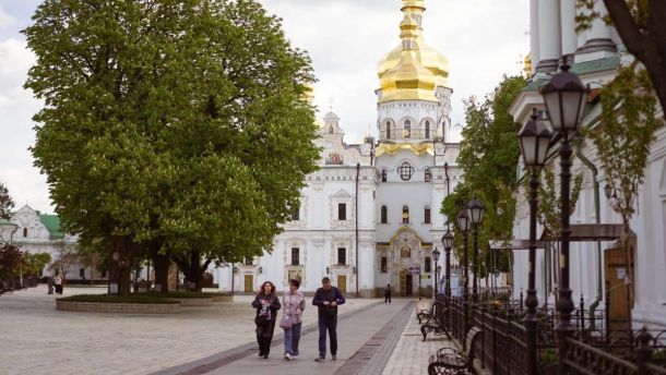 У Лаврі триває виставка «Мамай Квілт» — гігантське полотно як символ незламності Фото: Національний заповідник Києво-Печерська лавра / Facebook