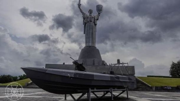 Побратимство через донорство: ЗСУ започаткували традицію крові на підтримку фронту Побратимство через донорство: ЗСУ започаткували традицію крові на підтримку фронту
