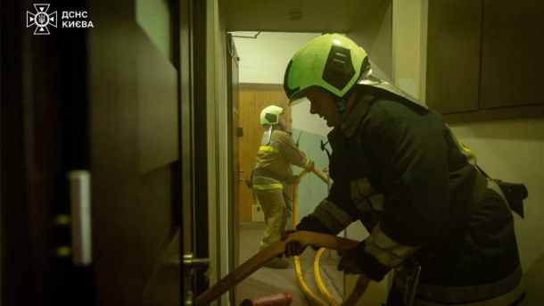 У Голосіївському районі затримали серійного грабіжника: жертвами стали пенсіонерка та діти У Голосіївському районі затримали серійного грабіжника: жертвами стали пенсіонерка та діти