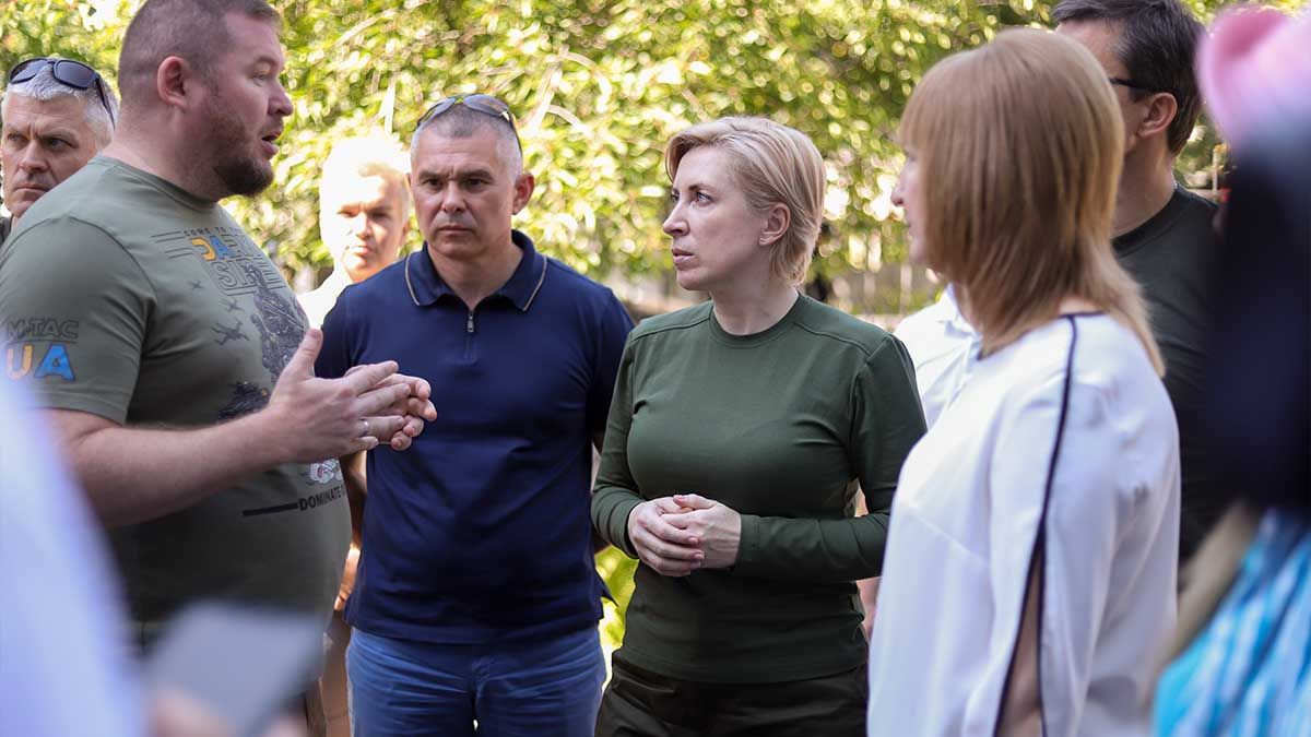 Ветерани війни викладатимуть «Захист України» у школах — затверджено новий порядок працевлаштування Ветерани війни викладатимуть «Захист України» у школах — затверджено новий порядок працевлаштування