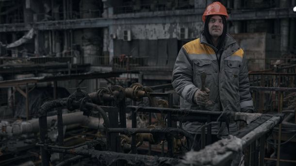 Безбар’єрний вхід до військового госпіталю в Києві: як змінили доступ для поранених захисників Енергетики працюють на опорах ліній електропередачі для проведення ремонту та технічного обслуговування мереж
