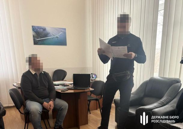 Два нових дитячих вагони Укрзалізниці їдуть до Карпат Слідчий ДБР зачитує підозру фігуранту справи про фіктивне працевлаштування в університеті для ухилення від мобілізації