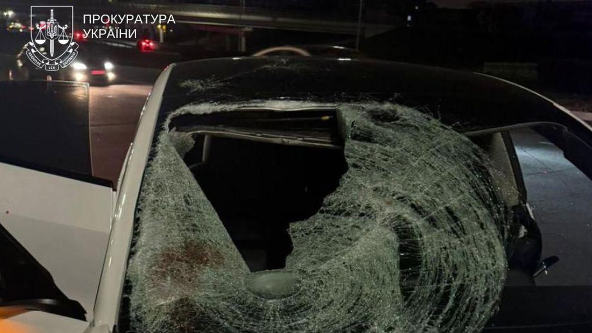 Суд арештував росіянина, який збив на смерть дитину на Оболоні Розбите скло автомобіля