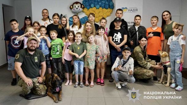 Шабля Мазепи, пояс Усика і 100 тисяч колосків: стартувала виставка Ukraine WOW Шабля Мазепи, пояс Усика і 100 тисяч колосків: стартувала виставка Ukraine WOW