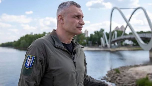 Кличко заявив про політичний тиск на Київраду: засідання зірвали під час обговорення критичних питань Кличко заявив про політичний тиск на Київраду: засідання зірвали під час обговорення критичних питань