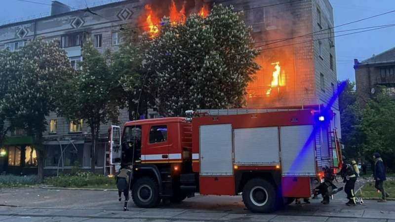 Нічна атака на Київ: два загиблих, восьмеро поранених, серед яких четверо дітей Нічна атака на Київ: два загиблих, восьмеро поранених, серед яких четверо дітей