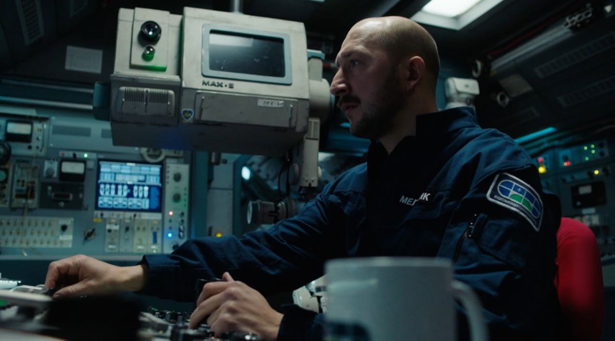 «Ти — космос» стартував у прокаті: український фантастичний фільм переміг на 12 міжнародних фестивалях На кадрі з фільму «Ти — космос» головний герой стрічки, космічний далекобійник Андрій