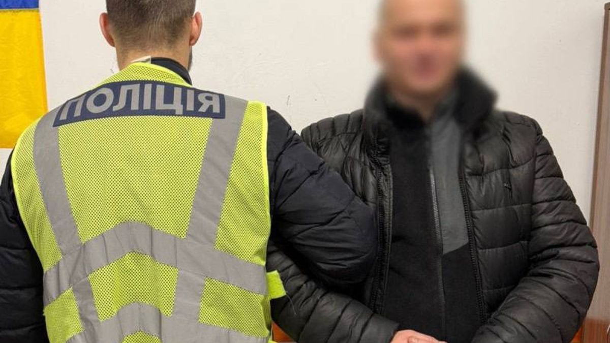 У Києві суд призначив 5 років Кіровоградцю за обкрадання пасажирів потягів Суд засудив крадія-гастролера до 5 років за обкрадання пасаж