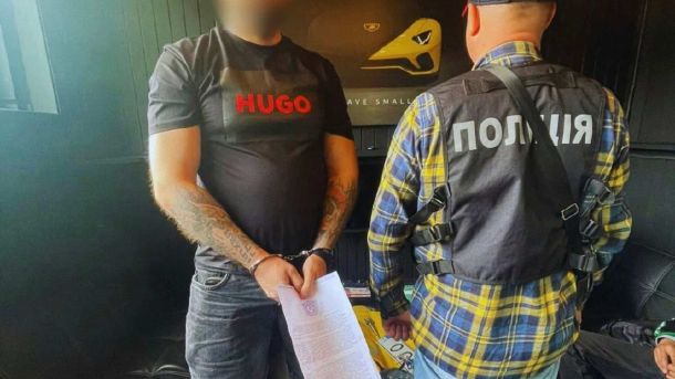 Двох киян хотіли переправити до Угорщини за $26 000: підозра Київлянин продавав фіктивну інвалідність за $25 000: під вартою