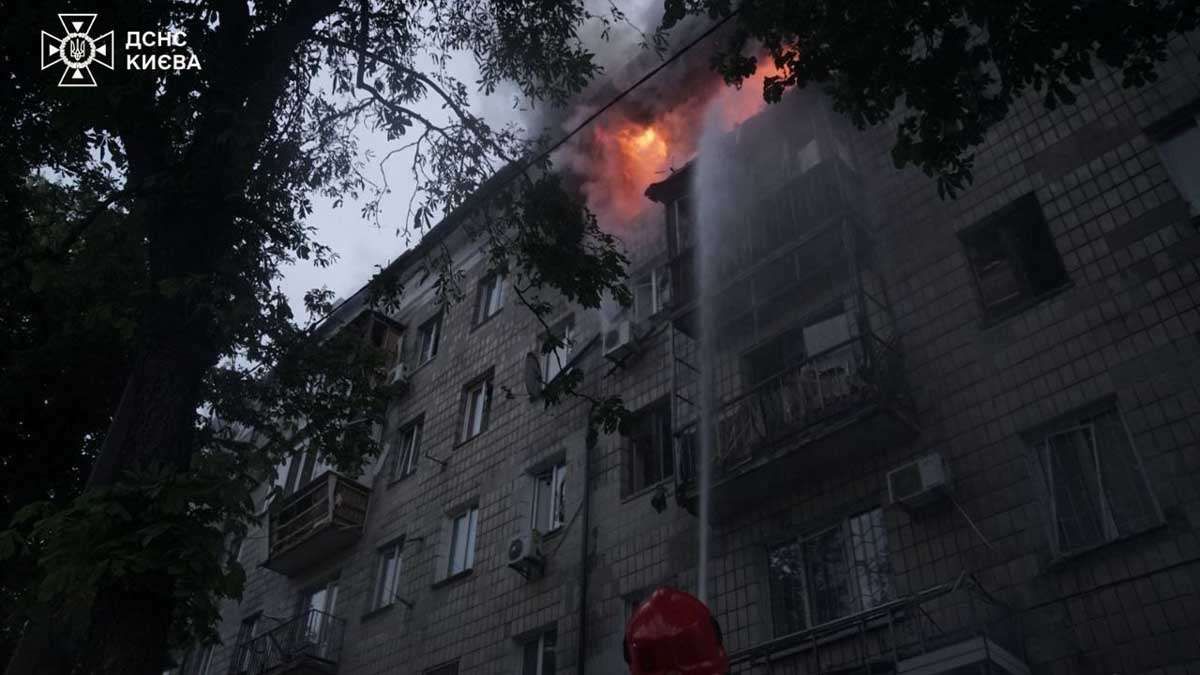 Росія атакувала Київ дронами та ракетами — є загиблі й травмовані діти Росія атакувала Київ дронами та ракетами — є загиблі й травмовані діти