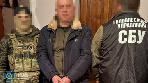 У Сквирі на Київщині чоловік вдарив знайомого сокирою Затриманий підозрюваний