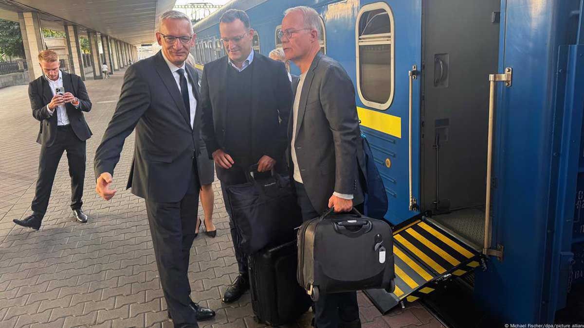 Лідери двох фракцій Бундестагу приїхали до Києва для переговорів про підтримку Лідери двох фракцій Бундестагу приїхали до Києва для переговорів про підтримку