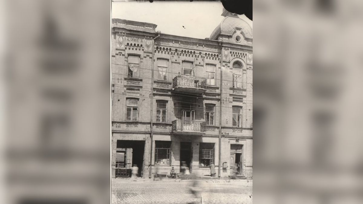 Будинок на Великій Житомирській, 16: історія прибуткового дому Будинок на Великій Житомирській, 16 у Києві — фото 1930-х років, триповерховий прибутковий будинок у стилі історизму