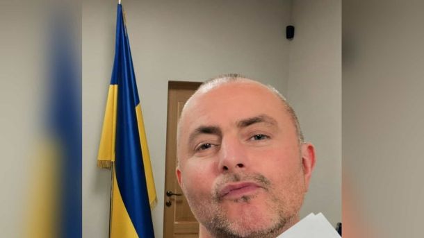 Прокуратура відсудила 5,5 млн грн від забудовників Подільського району Голова Деснянської РДА Максим Бахматов тримає документ СБУ про розпуск громадської ради через агентів РФ