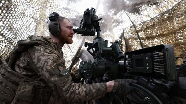 Росія втратила 1200 військових за добу: останні новини з фронту Український військовий на позиції