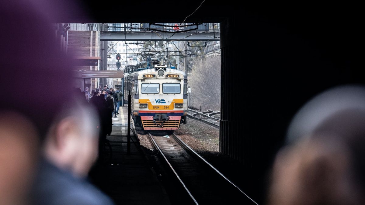 Київська кільцева електричка працює за графіком після нічної атаки Київська кільцева електричка працює за графіком після нічної атаки