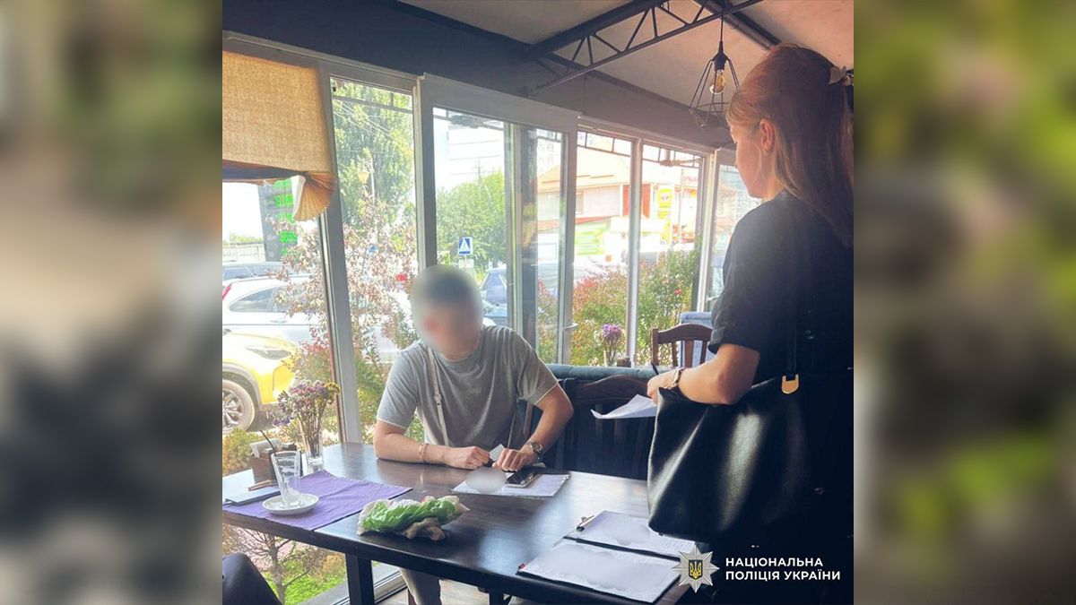 Київщина: чоловік спробував відкупитися від армії за $24 тисячі Київщина: чоловік спробував відкупитися від армії за $24 тисячі