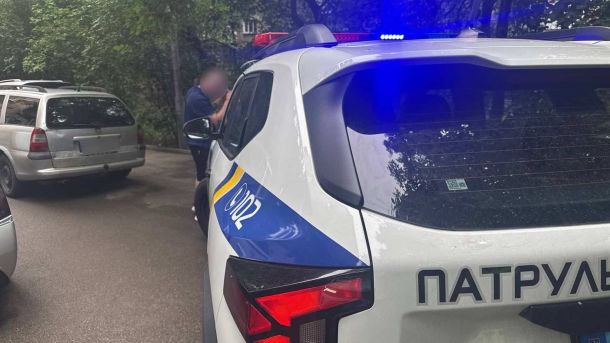 У Києві зіграли матч з ампфутболу: ветеранів підтримав прем'єр Британії Патрульні у Печерському районі Києва зупинили водія Opel із 2,10 проміле, який їхав смугою громадського транспорту без права керування