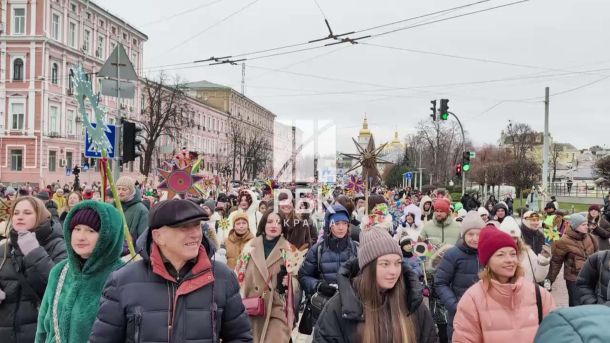 Як ДІАЗ рятує музей «поета місячних ночей» на Дегтярній Велика кількість людей у щорічній Різдвяній ході на підході до Софійської площі