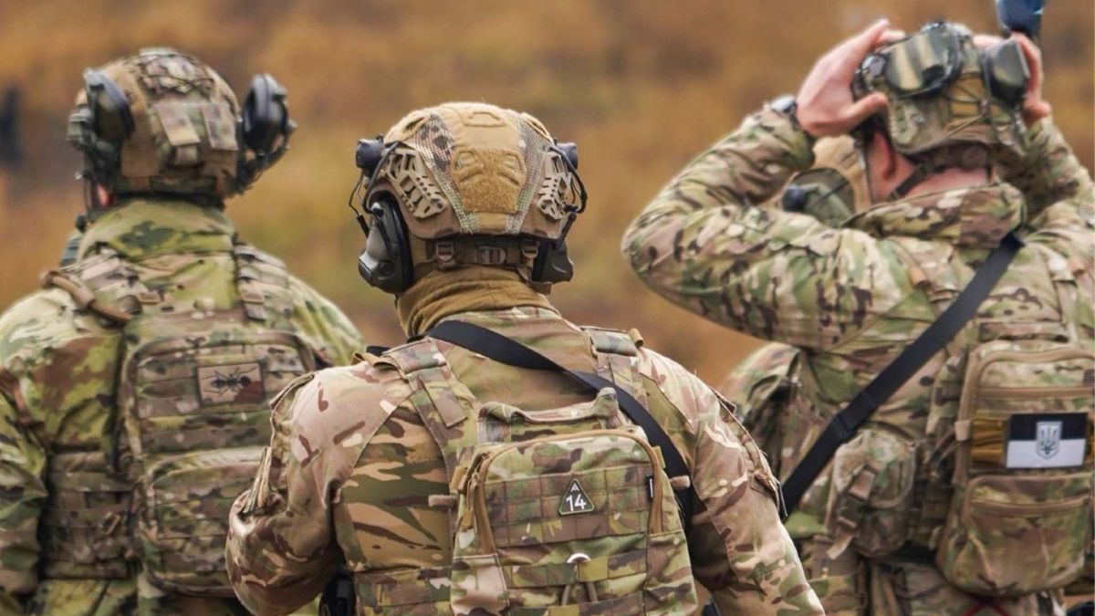 РФ втратила 1220 військових за добу: українські дрони атакували Ростов, Орел та Тольятті Українські військові