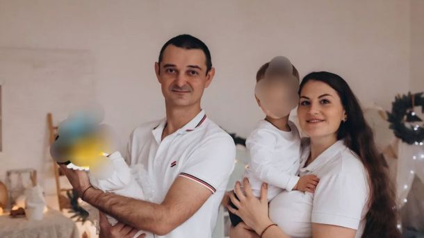 Набережне шосе: ремонтні роботи перенесли на 13-14 лютого Вікторія Андруша з чоловіком і двома малими дітьми