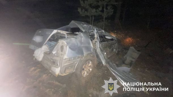 Рецидивіст пограбував киянина в під'їзді на Солом'янці — вкрав 7500 грн Рецидивіст пограбував киянина в під'їзді на Солом'янці — вкрав 7500 грн