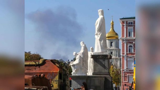 ШІ знайшов мутації, що знижують помилки генного редагування Унаслідок російської атаки на Київ у Шевченківському районі постраждали 12 людей, дев'ятеро з яких госпіталізовані до міських лікарень — двоє перебува