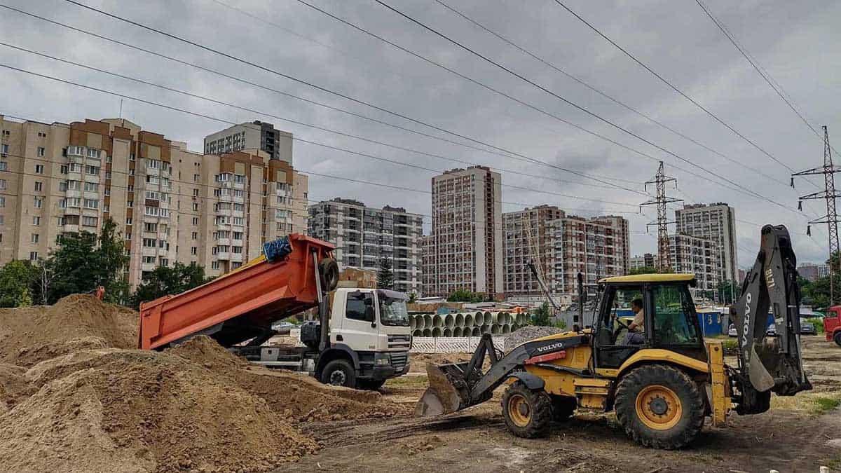 Будівництво метро на Виноградарі триває: зводять станції «Мостицька» та «Проспект Правди» Будівництво метро на Виноградарі триває: зводять станції «Мостицька» та «Проспект Правди»