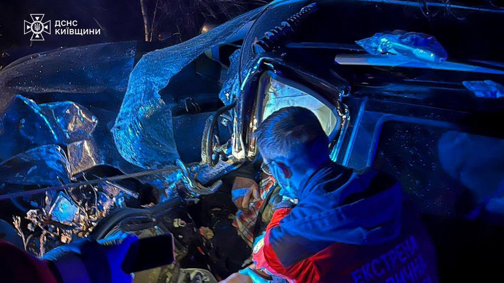 Понівечений автомобіль