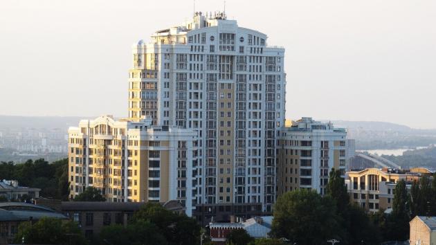 Багатоповерховий будинок на Грушевського, 9а