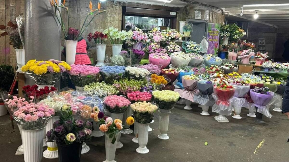 Стихійна торгівля у підземному переході Києва
