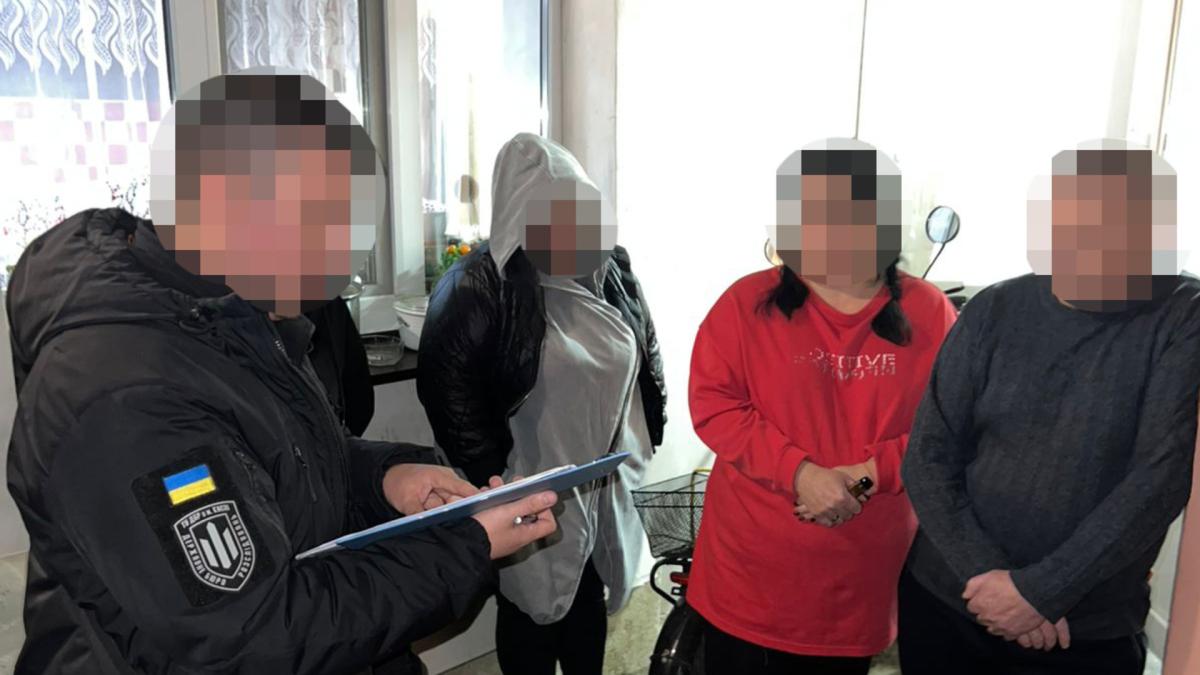 Начальниці їдальні військової частини на Київщині оголосили підозру в розкраданні продуктів