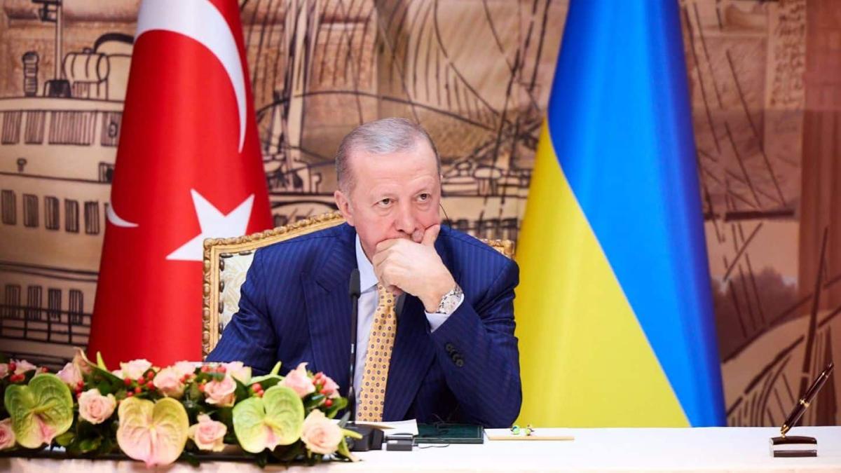 Інформатор: Туреччина прагне членства в ЄС на тлі змін у безпековій політиці Європи Президент Туреччини Реджеп Таїп Ердоган