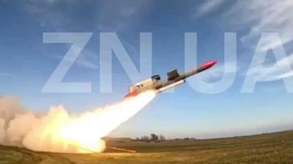 Ракета «Фламінго»: ексклюзивні кадри бойових запусків Ракета «Фламінго»: ексклюзивні кадри бойових запусків