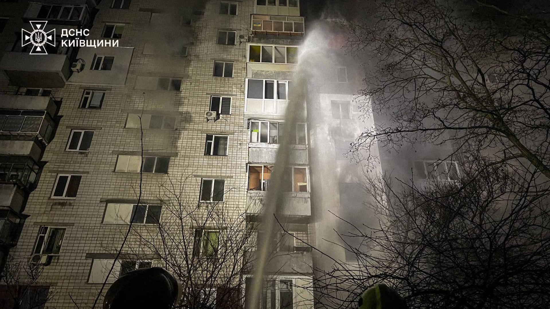 Пошкоджена багатоповерхівка