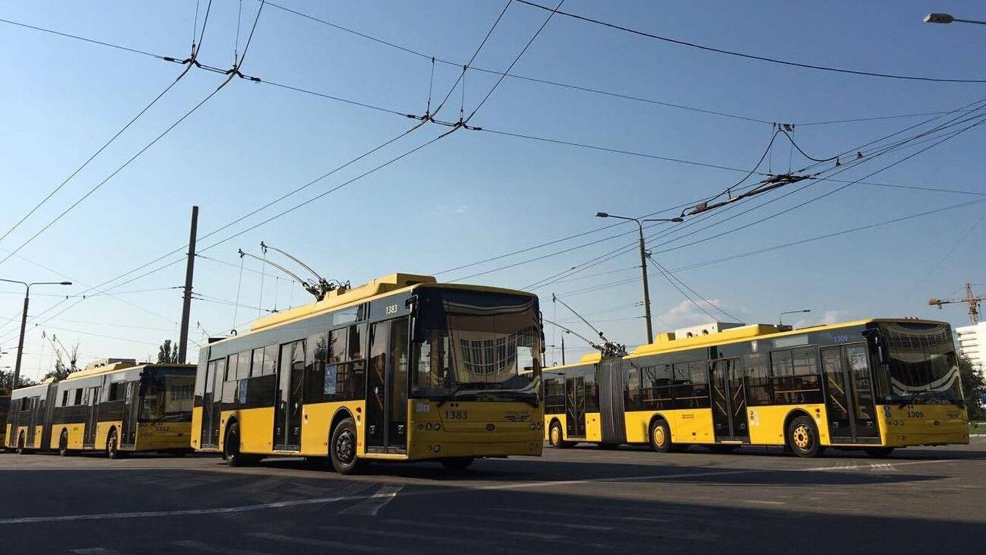 Київська тролейбусів на дорозі