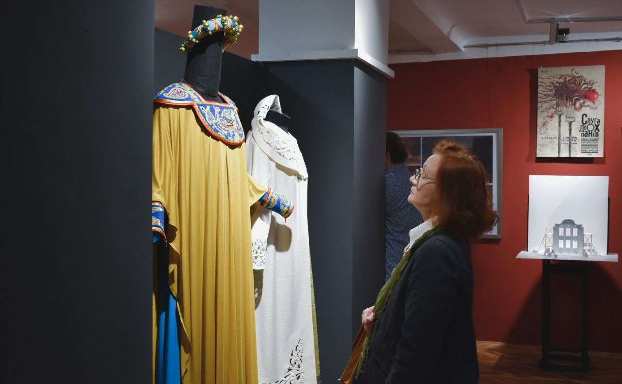 Фото: Музей театрального, музичного та кіномистецтва України