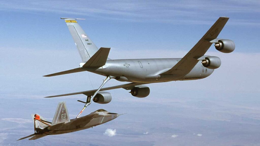 США завдали удару по ядерних об'єктах Ірану бомбардувальниками-невидимками
