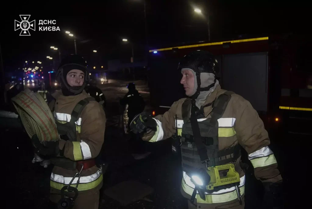 Київ під вогнем: масований обстріл дронами та балістикою