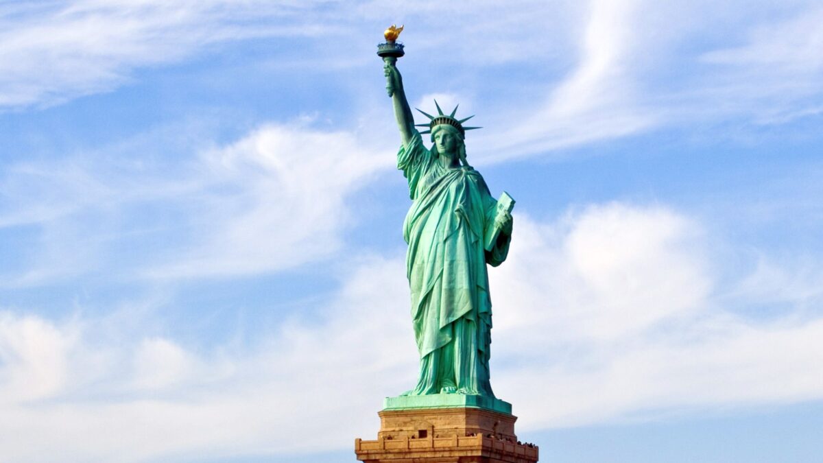 Статуя Свободи у США