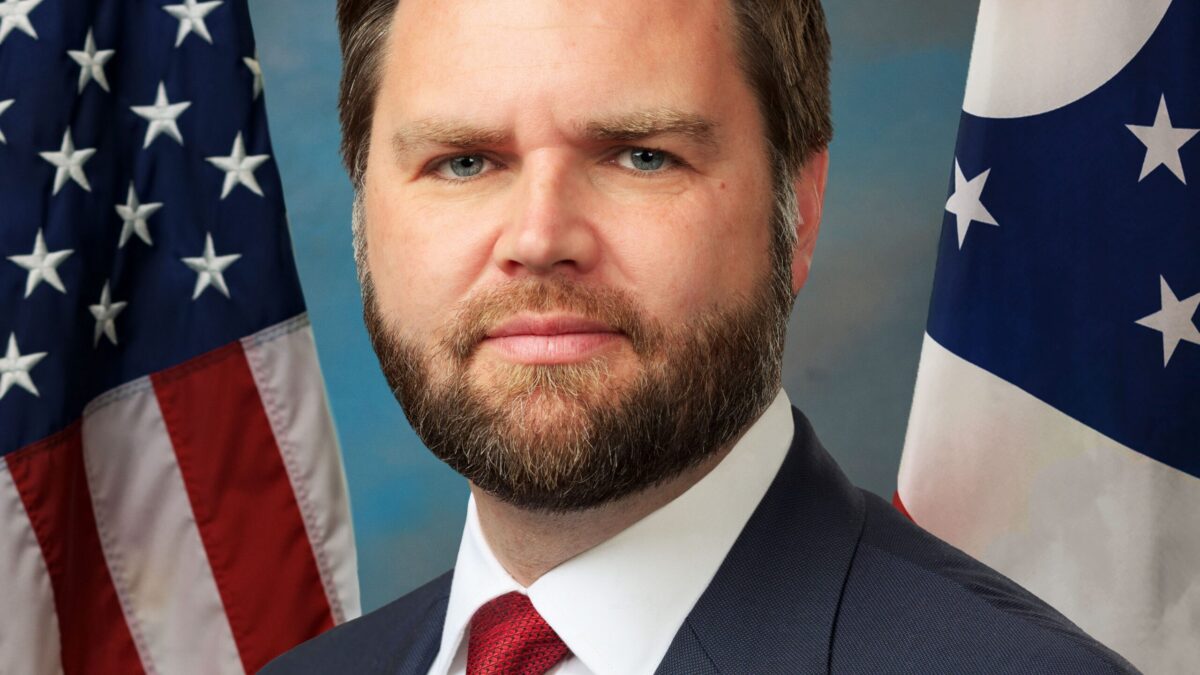 Китай жорстко відповів віцепрезиденту США Джей Ді Венсу за висловлювання про «китайських селян» Джей Ді Венс.