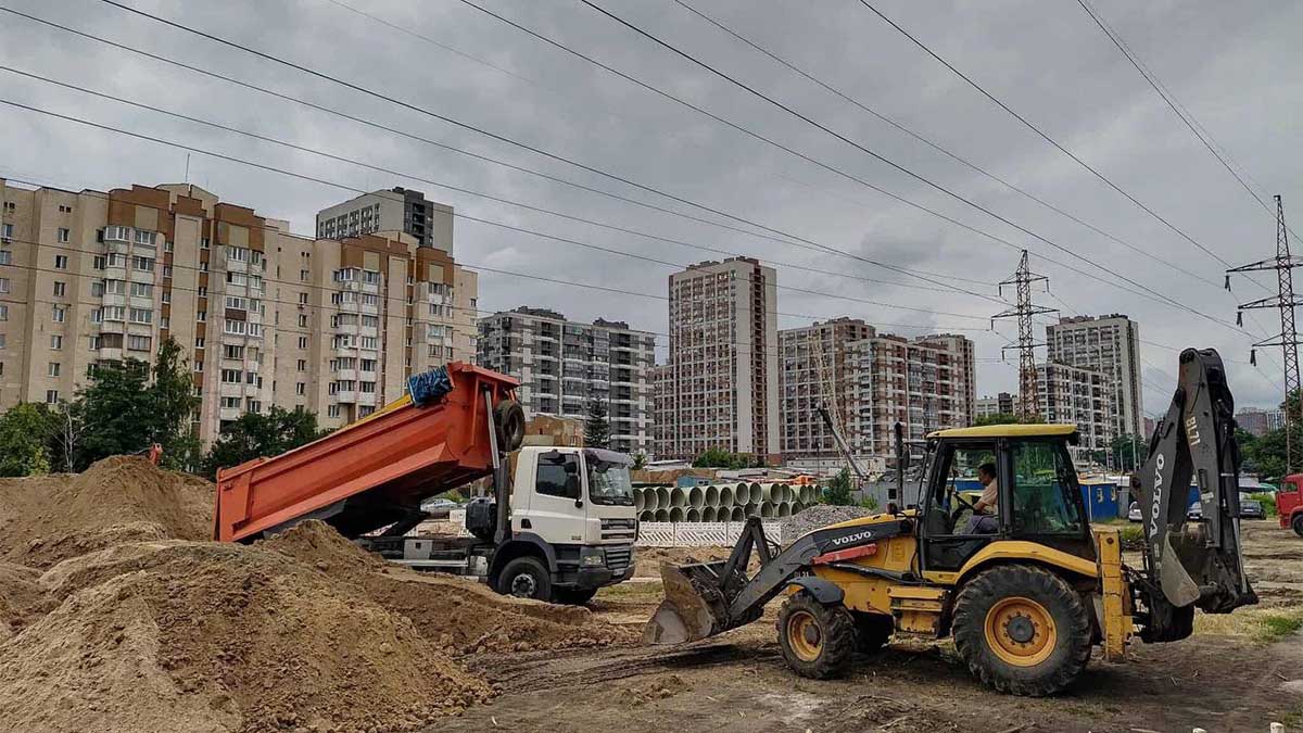 Будівництво метро на Виноградарі триває: зводять станції «Мостицька» та «Проспект Правди» Будівництво метро на Виноградарі триває: зводять станції «Мостицька» та «Проспект Правди»