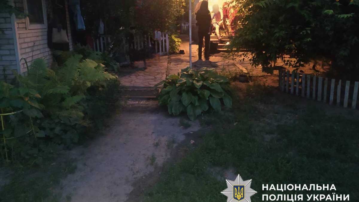 Сімейна сварка у Василькові завершилася трагедією: син підпалив матір і брата Сімейна сварка у Василькові завершилася трагедією: син підпалив матір і брата
