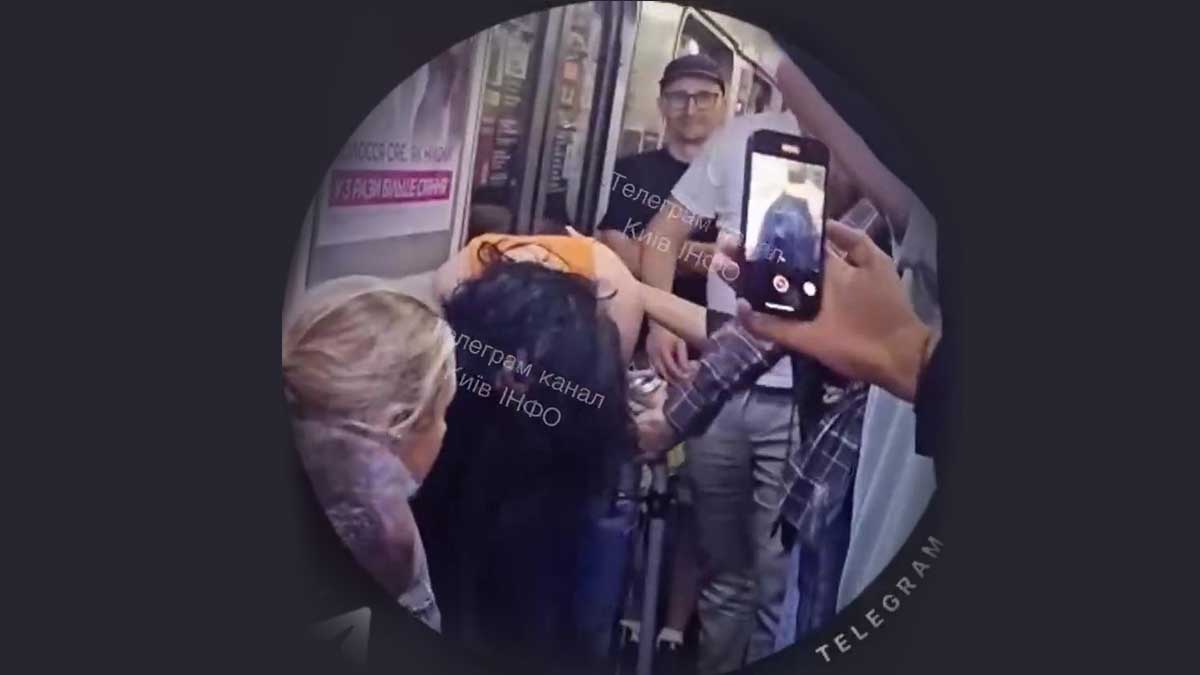 Скандал у метро Києва: дівчина ображала українців і хвалила агресора — розпочато перевірку