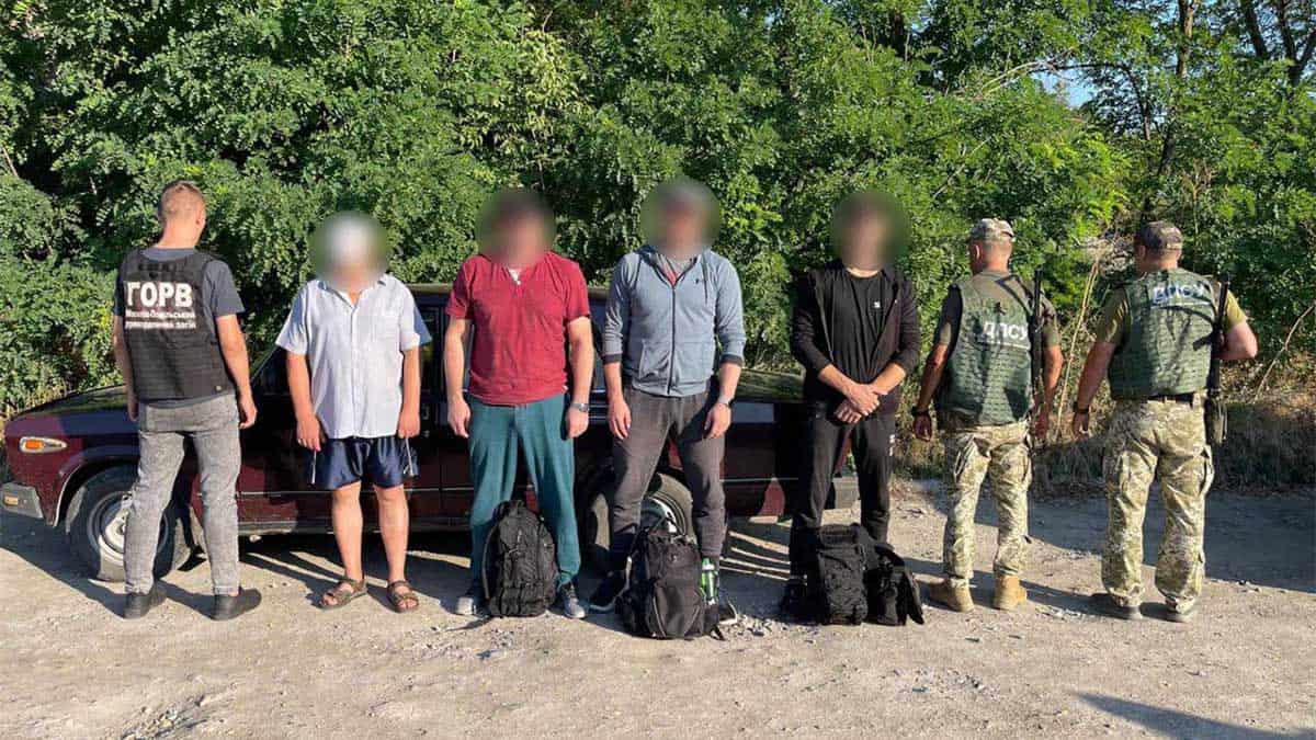Втеча за $20 тисяч: на Вінниччині затримали чоловіків, які намагалися прорватися до Молдови
