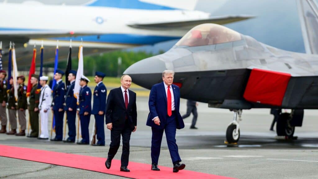Дональд Трамп і Володимир Путін на Алясці