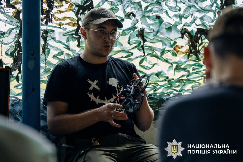 На Київщині підлітки пройшли національно-патріотичний вишкіл «Звитяга»