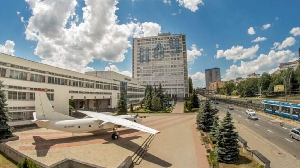 Ксенію Семенову обрали президенткою Київського авіаційного інституту