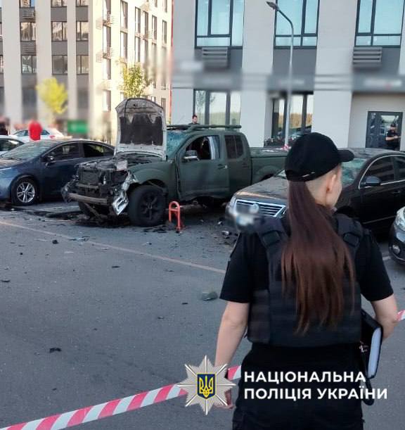 Вибух авто на Виговського: є постраждалі, загиблих немає Вибух авто на Виговського: є постраждалі, загиблих немає