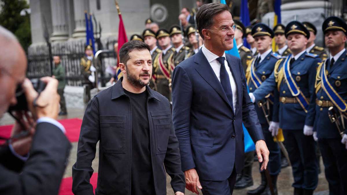 Президент України і генсекретар НАТО